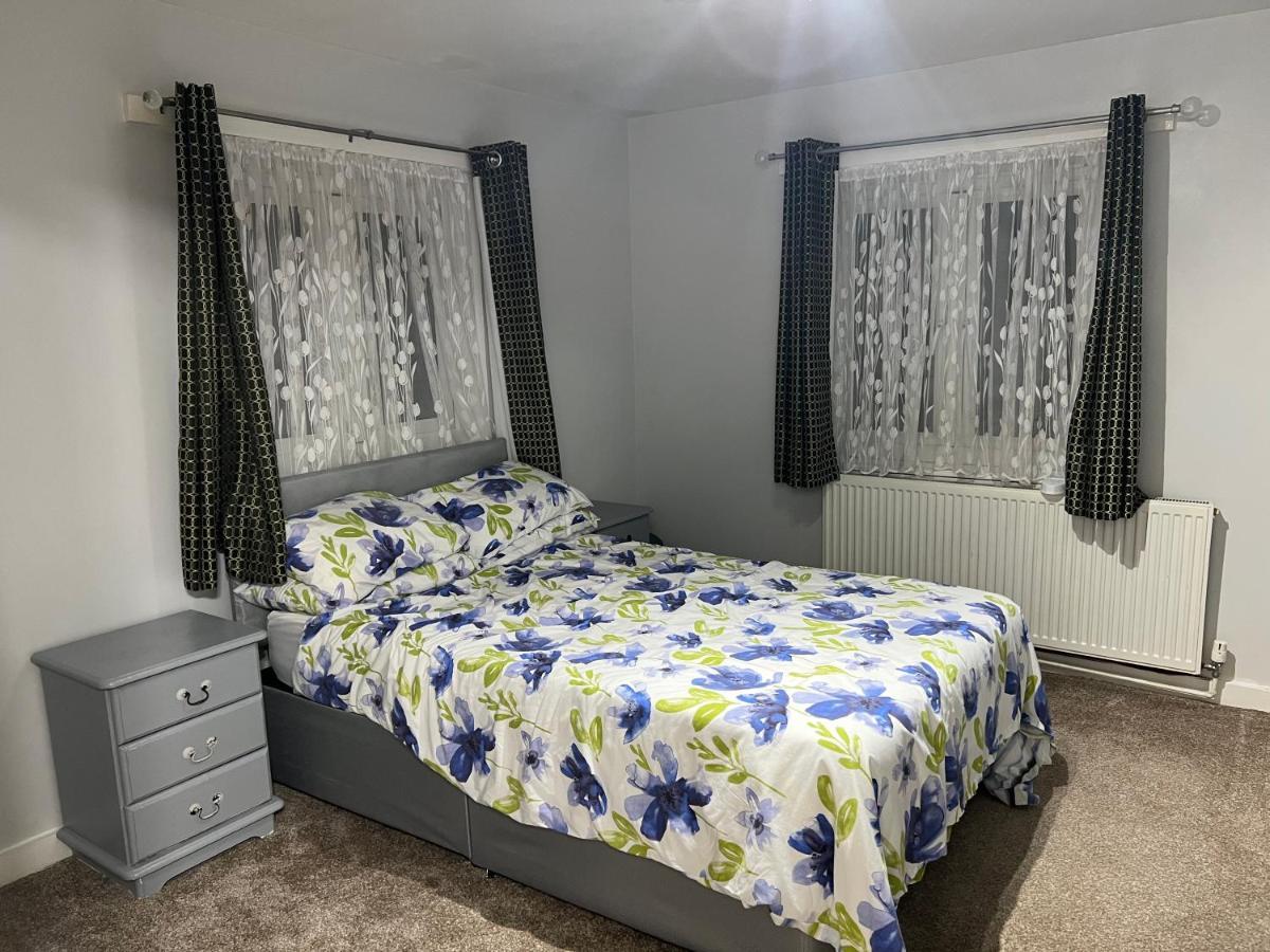 Cosy 2 Bedroom Flat Λονδίνο Εξωτερικό φωτογραφία