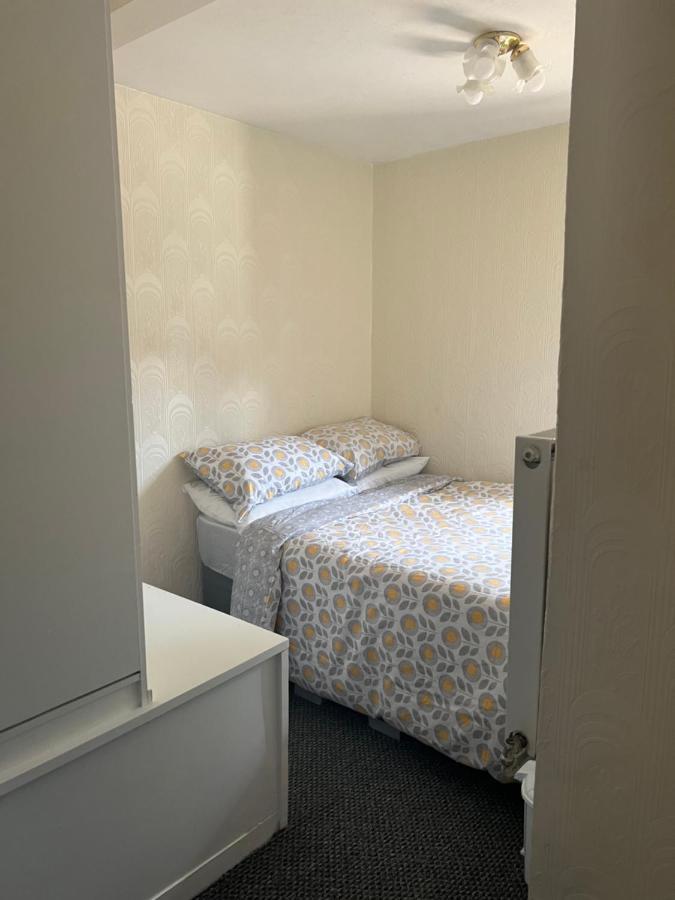 Cosy 2 Bedroom Flat Λονδίνο Εξωτερικό φωτογραφία